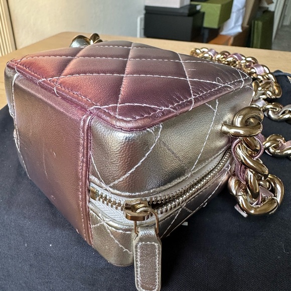 Chanel Quilted Mini Bag in Metallic Pink and Gold Box Bag - Picture 14 of 15